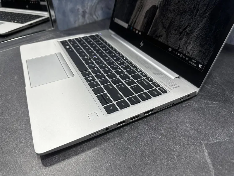 HP elitebook sotiladi rythen7 5 HP elitebook sotiladi rythen7 5