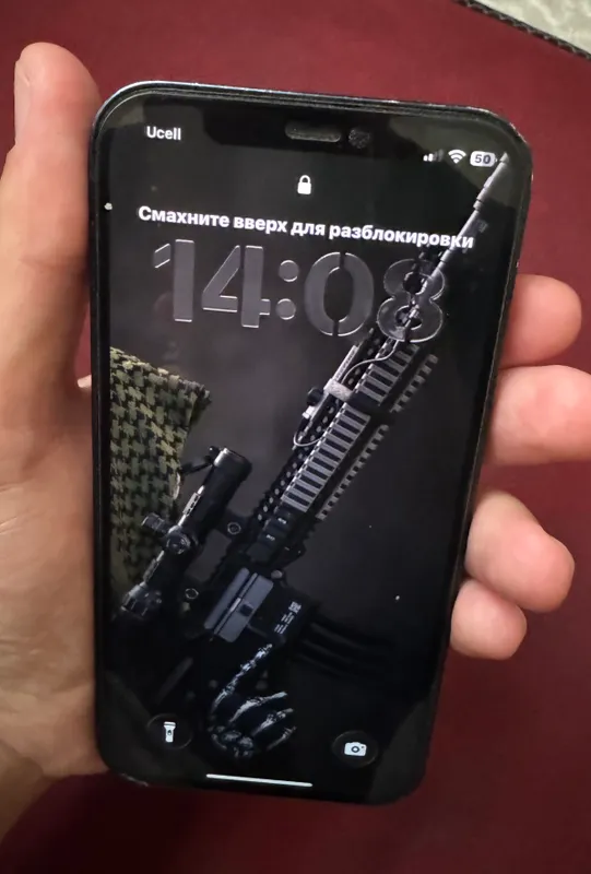 iPhone 12 3