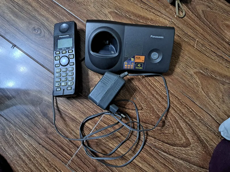 Телефон Panasonic 1