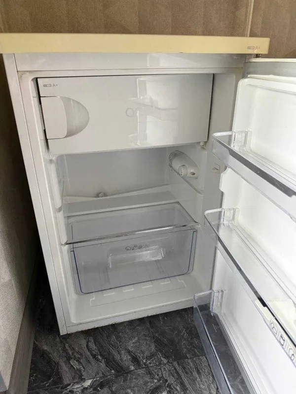 Срочно продам холодильник Срочно продам холодильник