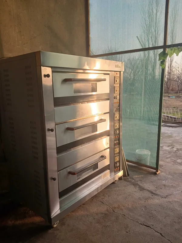 Печь газовая продаётся. Для кондитеров.