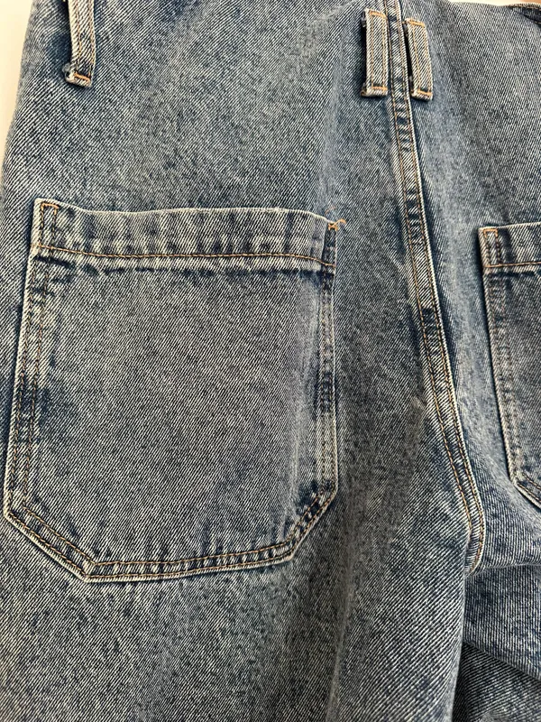 Женский джинсовый комбинезон от бренда Pull&Bear 8 Женский джинсовый комбинезон от бренда Pull&Bear 8