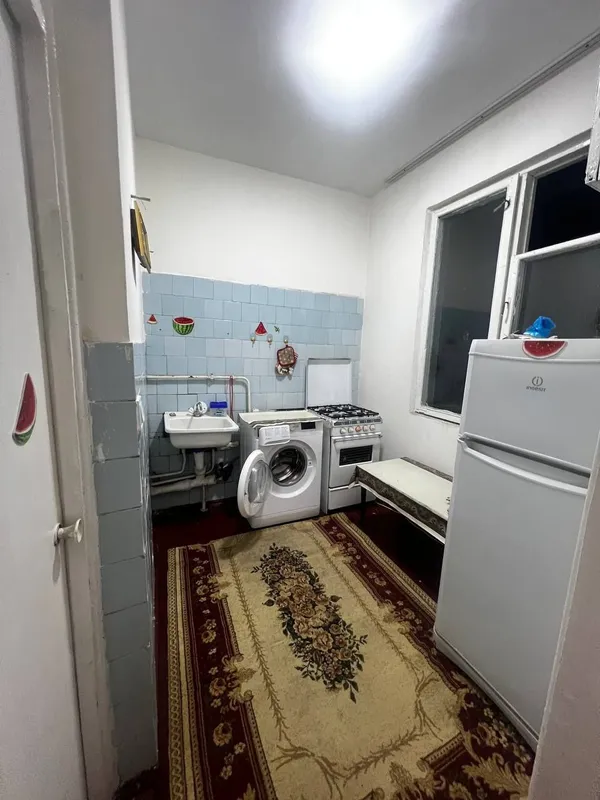 Uchtepa tuman 24 kvartilda qizlaga sheriklik kvartira — фото 1