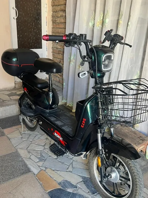 Скутер bomvi 240v