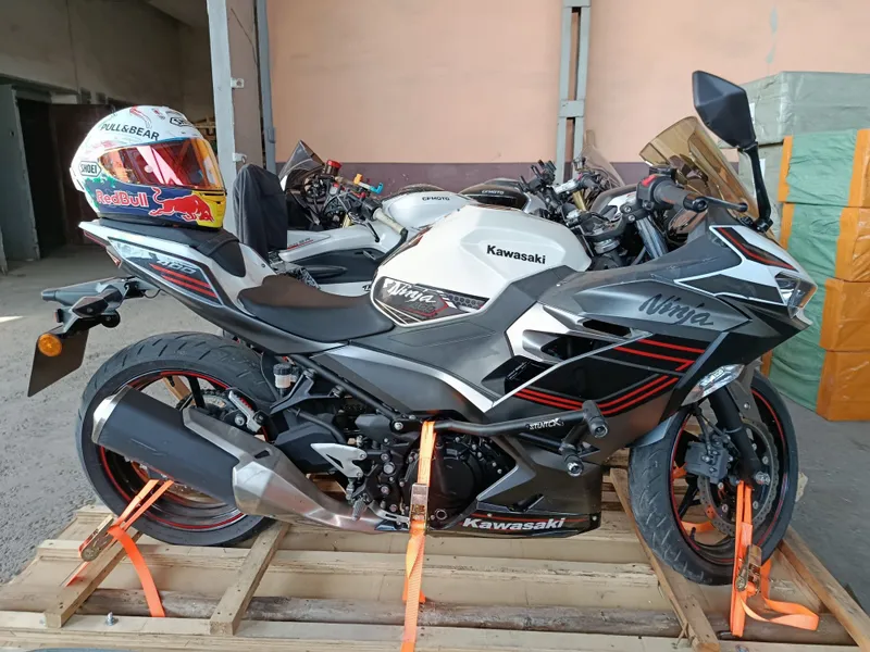 Продается Kawasaki ninja 400. Имеется рассрочка Продается Kawasaki ninja 400. Имеется рассрочка