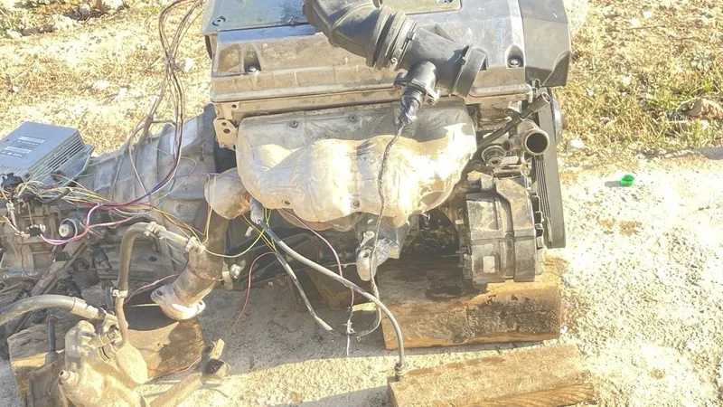 Mersedes 111 M motor