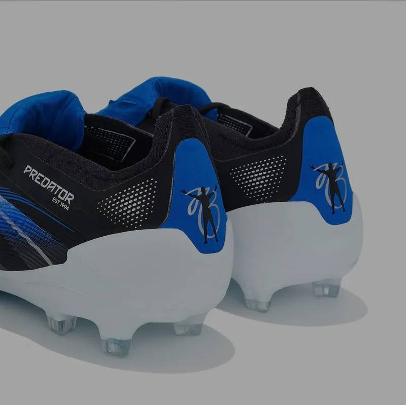 Original Adidas Predator futbol butsasi 7