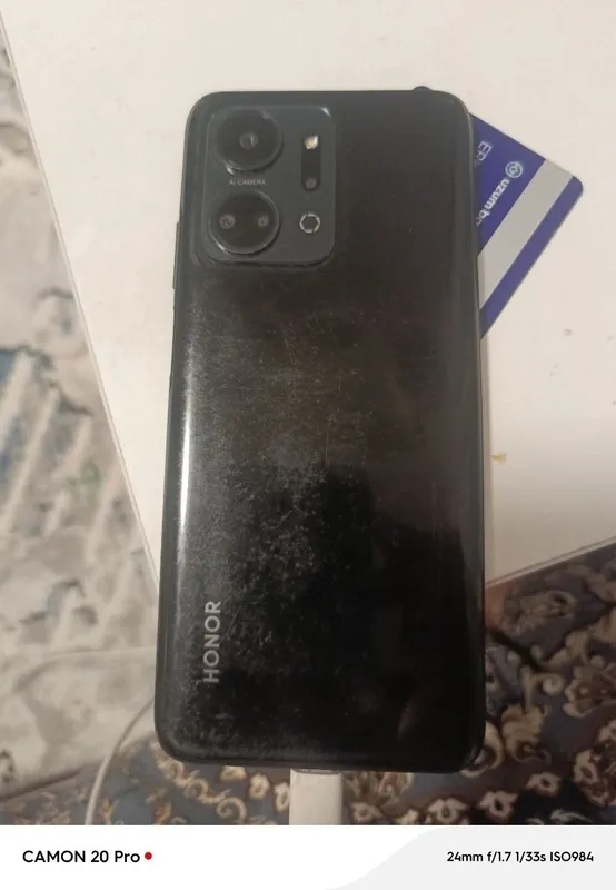 Xonor x7a sotiladi srochna narxi 800 ming real oladiganla tel qilsin