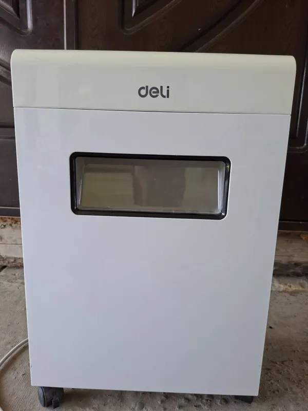 deli S220LPS3-1 Qog'oz maydalagich 1 deli S220LPS3-1 Qog'oz maydalagich 1