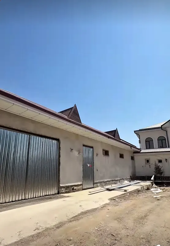 Mirzo-Ulug‘bek tumanida burchak uchastka sotiladi 6