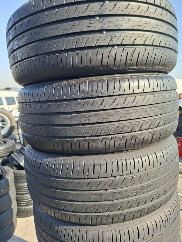 Giti 235 /50/19 2