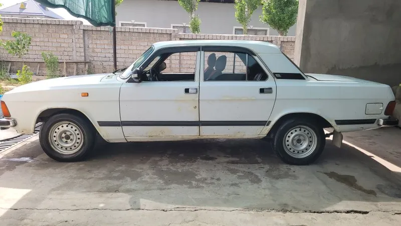 Gaz volga 3102 naxadu yurib turgan 2