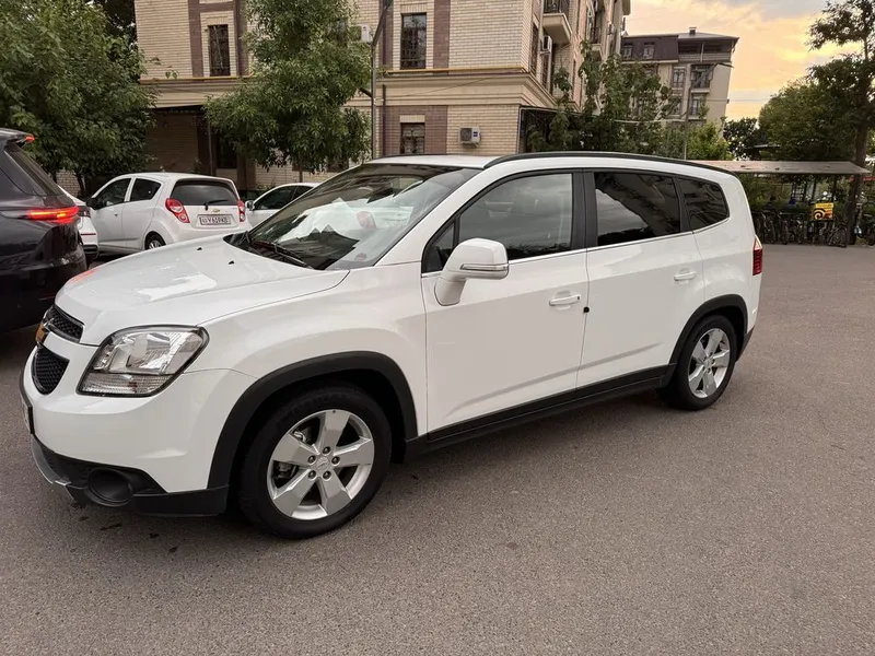 Chevrolet Orlando ltz avtomat 2017-18 Probeg 44000