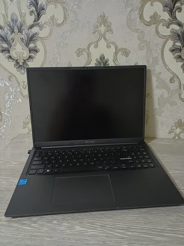 Asus Vivobook X16 3
