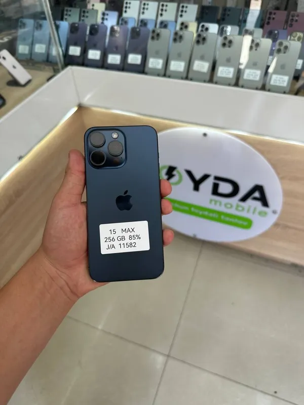IPhone 15 Pro Max 2