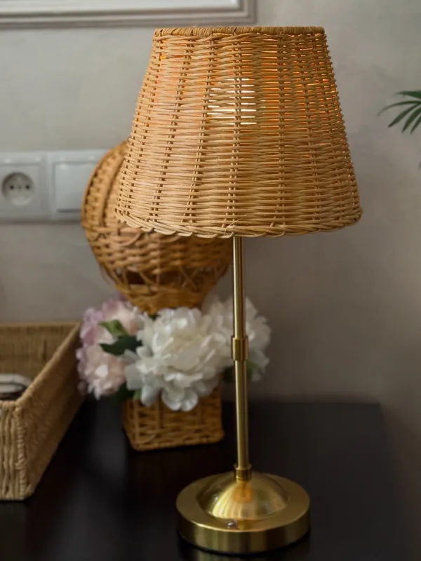 Rattanli simsiz chiroq 4 Rattanli simsiz chiroq 4