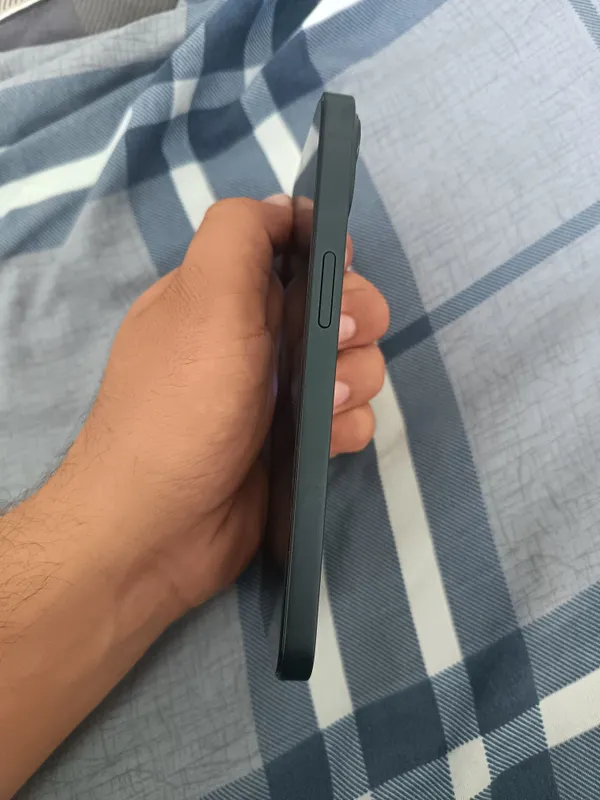 IPhone 13 Sotiladi 4 IPhone 13 Sotiladi 4