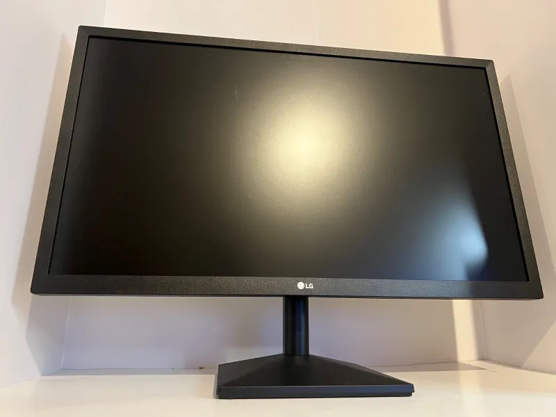 24 LG original monitor IPS — фото 1