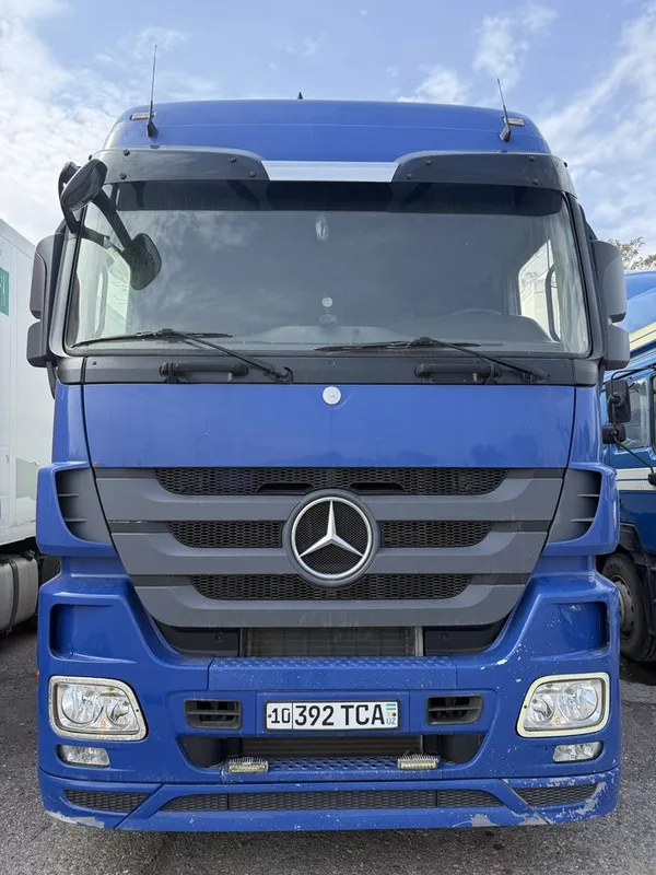 Продается сцепка тягач MERCEDES BENZ 440, полуприцеп LAMBERET SL 200e — фото 1