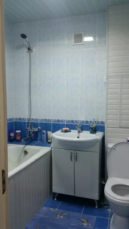 Продаётся своя 2-комнатная квартира По адресу: г.Ахангаран, 1-ый микр 7 Продаётся своя 2-комнатная квартира По адресу: г.Ахангаран, 1-ый микр 7