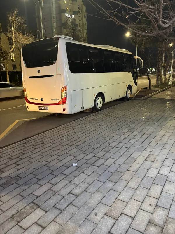 автобус Yutong 6 автобус Yutong 6