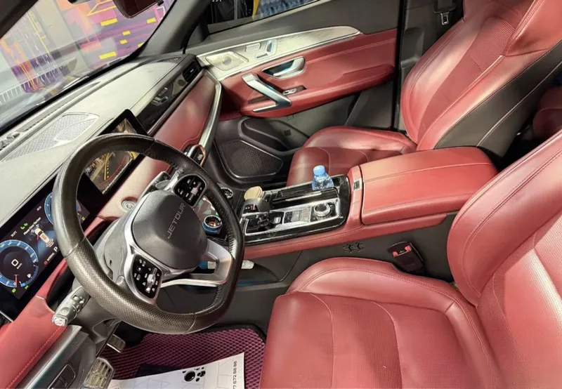 Jetaur 70 plus Luxury, 2023 год, 65 000 км, чистый 4 Jetaur 70 plus Luxury, 2023 год, 65 000 км, чистый 4