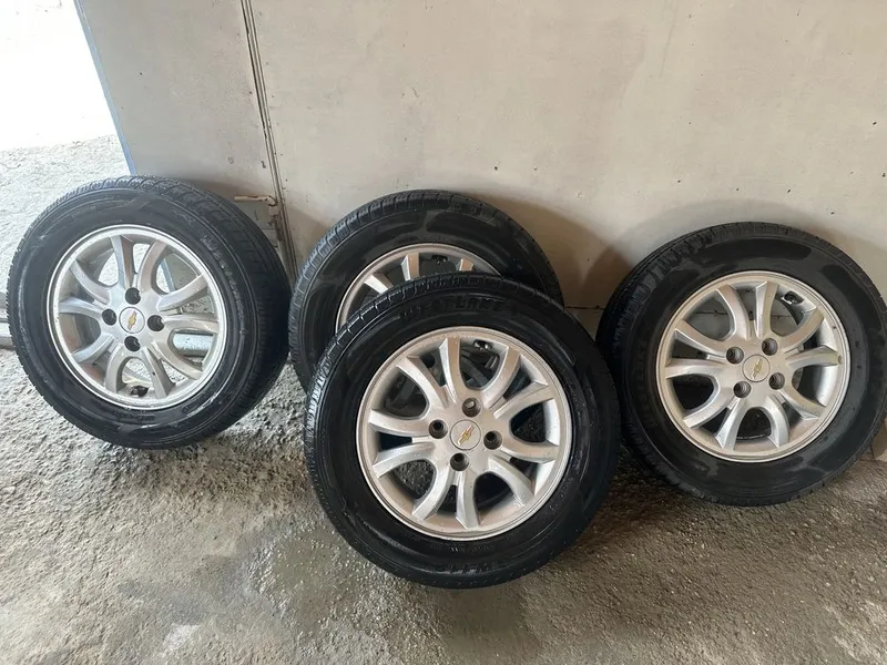 Gentra diska balon R17 4x114 redlain 7 Gentra diska balon R17 4x114 redlain 7