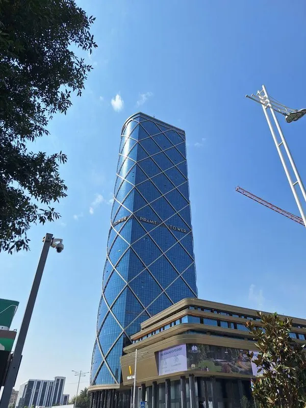 Аренда офис ЖК Piramit Tower 86м2