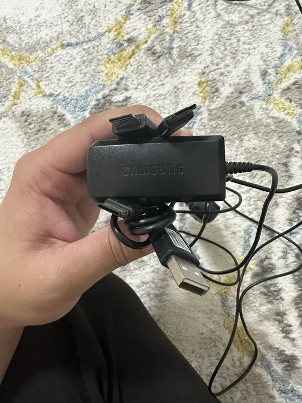 Zaryadkalar samsung motorolla