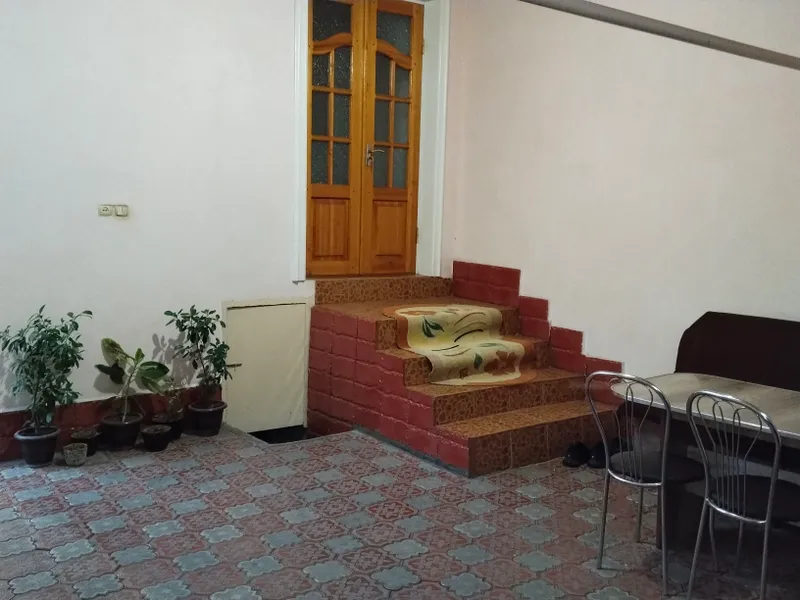 hovli sotiladi hovli sotiladi