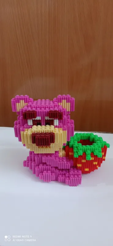 Lego organayzer yoki o‘yinchoq, yig‘ilgan. Narxi bitta uchun 4 Lego organayzer yoki o‘yinchoq, yig‘ilgan. Narxi bitta uchun 4