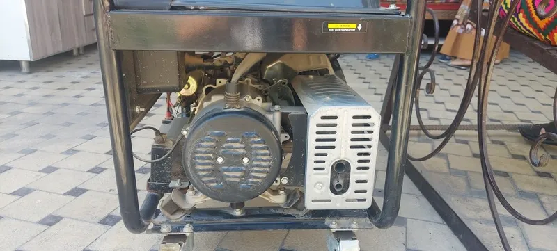 YD6600E 5.5 kW 3 fazali generator sotiladi — фото 1