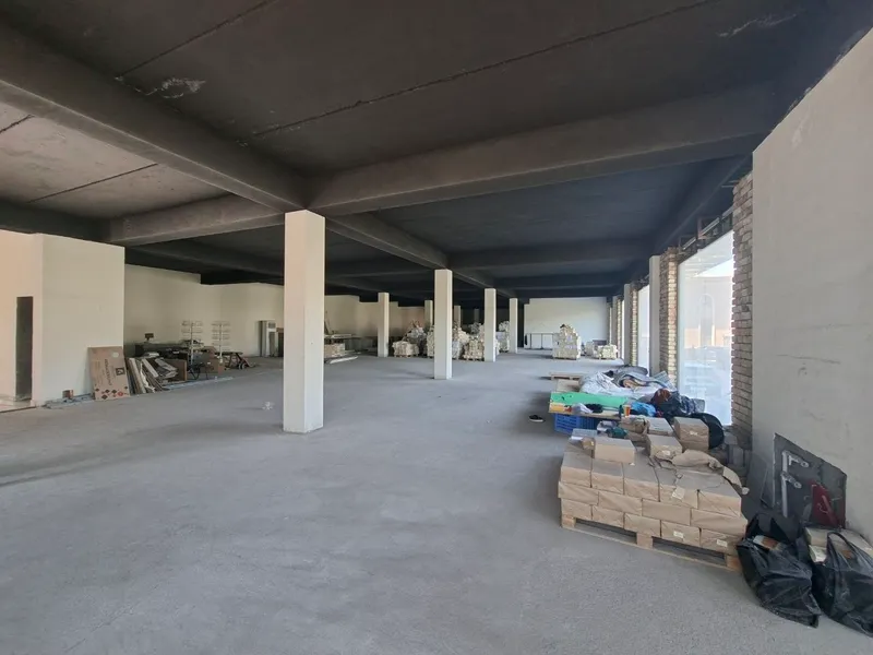 сдается помещение 1 и 4 этаж 650-600кв м.Чапан-ата — фото 3