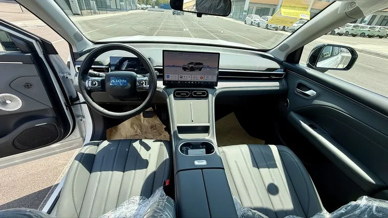 Yangi GAC AION i60 2026 yil — 650 km zaxira, boshqa modellari ham bor! 7 Yangi GAC AION i60 2026 yil — 650 km zaxira, boshqa modellari ham bor! 7