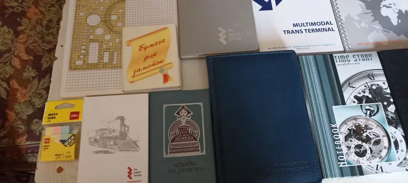 Ежедневники, блокноты новые, офицерская линейка, ручки — фото 3