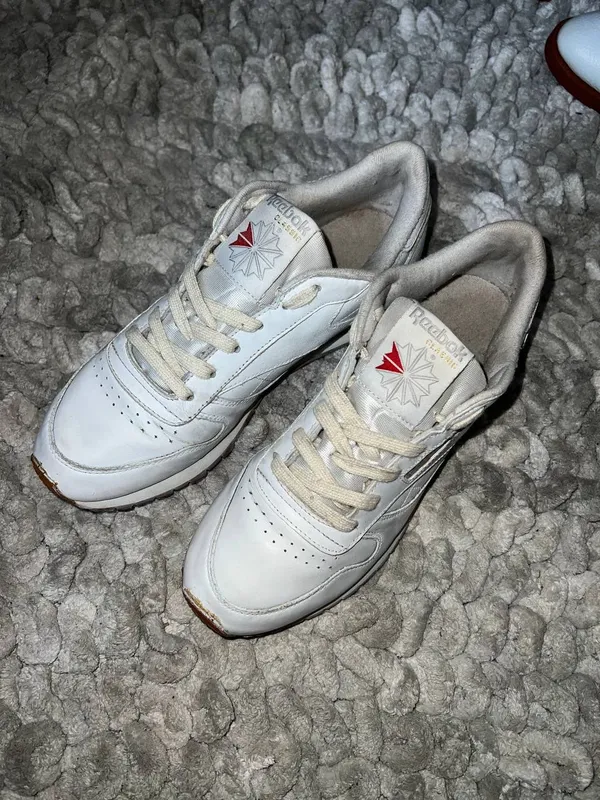 Крассовки Reebok Кожа!