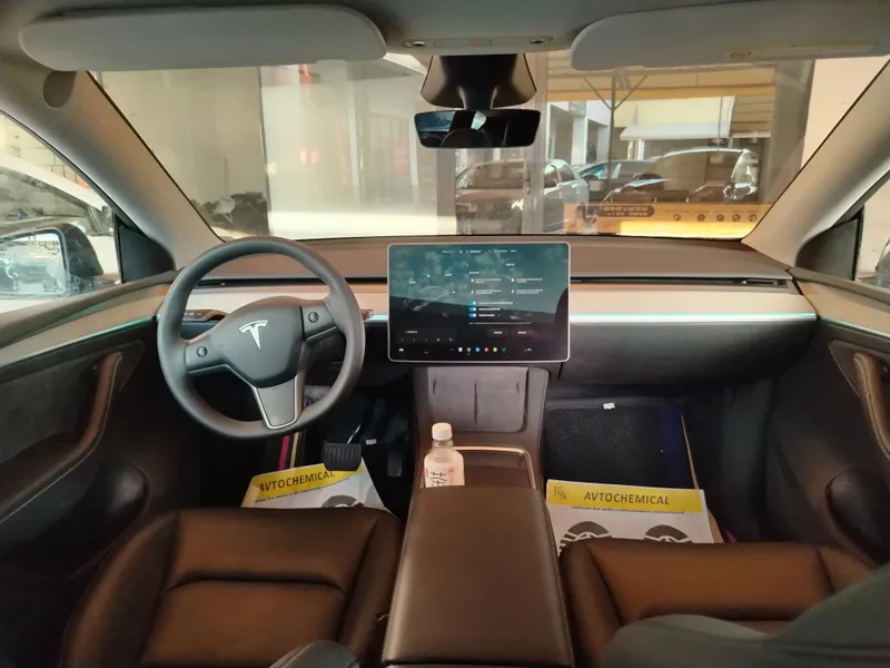 Tesla Modely Y 2024 yil 5 Tesla Modely Y 2024 yil 5