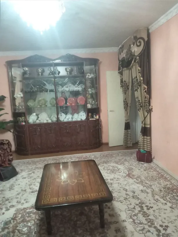 shu mebel sotiladi
