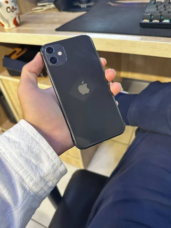 Iphone 11 qora 64gb 1