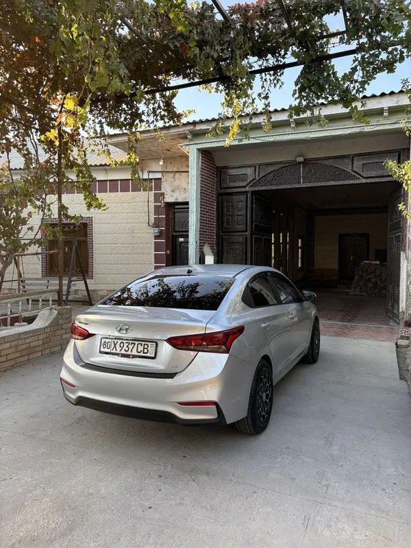 Hyundai accent(solaris) 2020 1.6mator 45ming probeg 2
