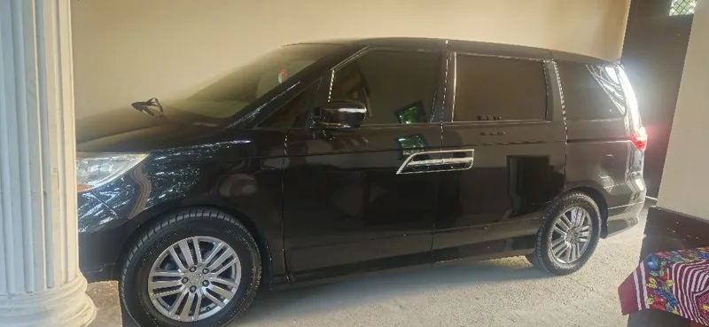 Honda elysion prestige