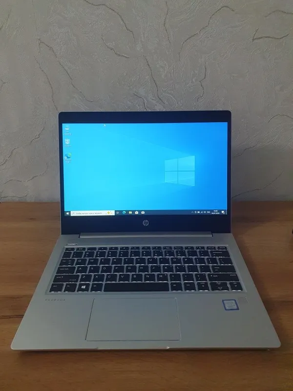 Hp i7-8565u 8/256gb 1