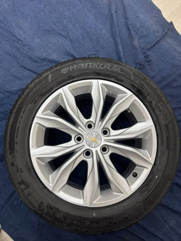 Продаю диски с резиной, диски орегинал GM 5 Продаю диски с резиной, диски орегинал GM 5