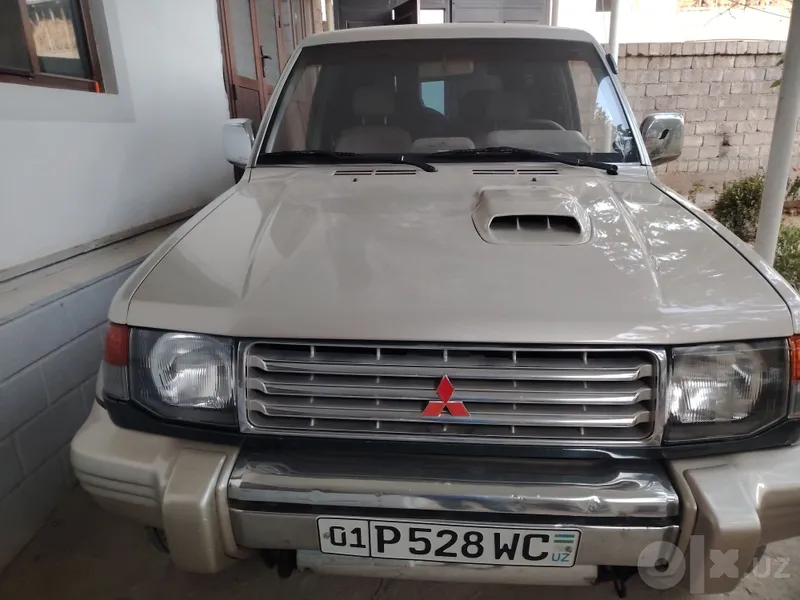 Mitsubishi Pajero 1992 1 Mitsubishi Pajero 1992 1