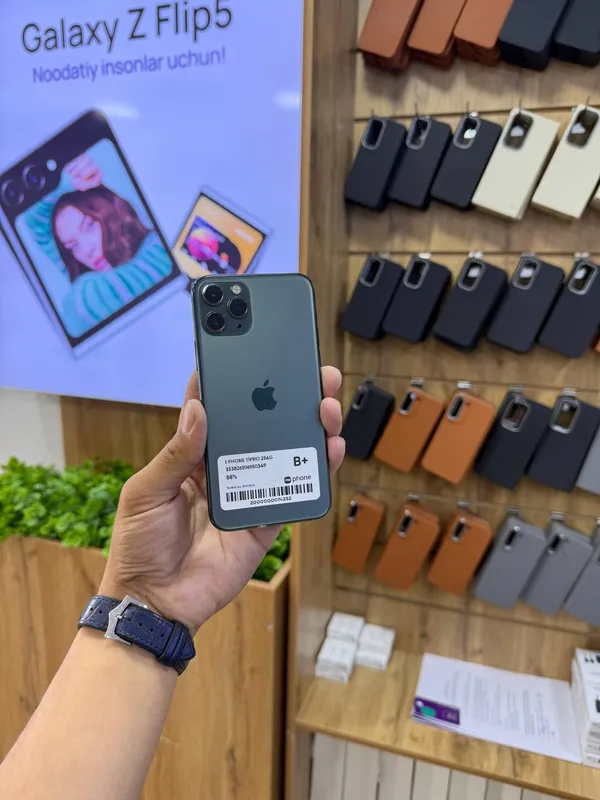 I PHONE 11 PRO