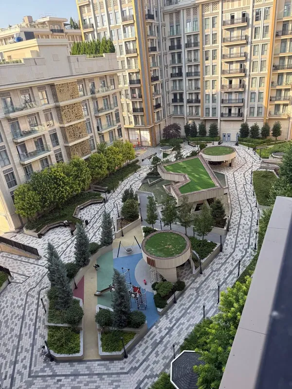 Продаётся 3-комнатная квартира в ЖК Mirabad Avenue (Golden House)