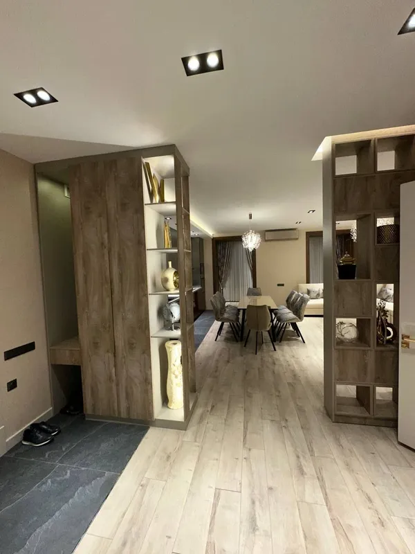 продается банк.кв 3/1/4 в ул. Ген.Узаков 7 продается банк.кв 3/1/4 в ул. Ген.Узаков 7