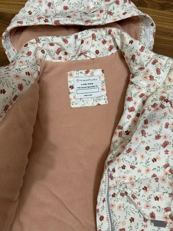 Теплая куртка на девочку 4-5 лет — фото 2