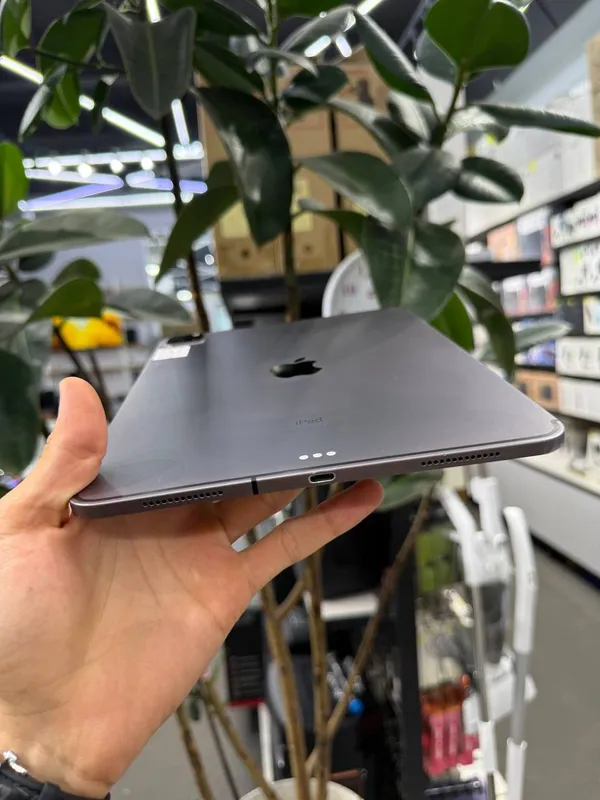iPad Pro 11-inch 2020 SIM karta 3 iPad Pro 11-inch 2020 SIM karta 3