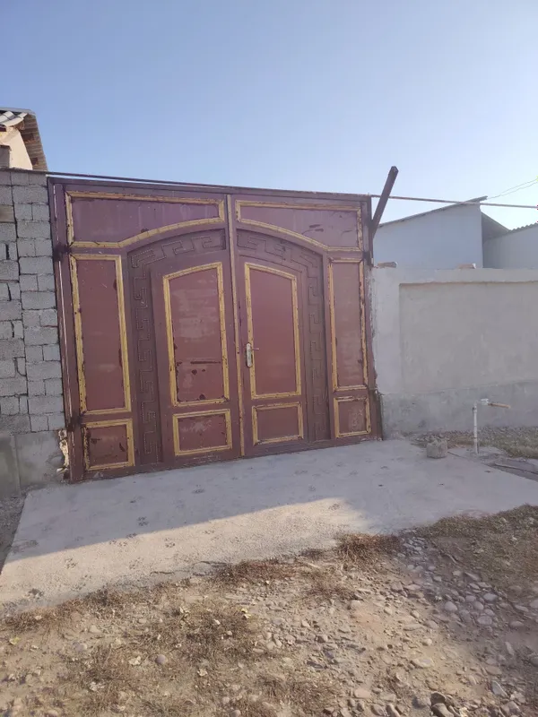 Uy sotiladi narxi 50000 dollar